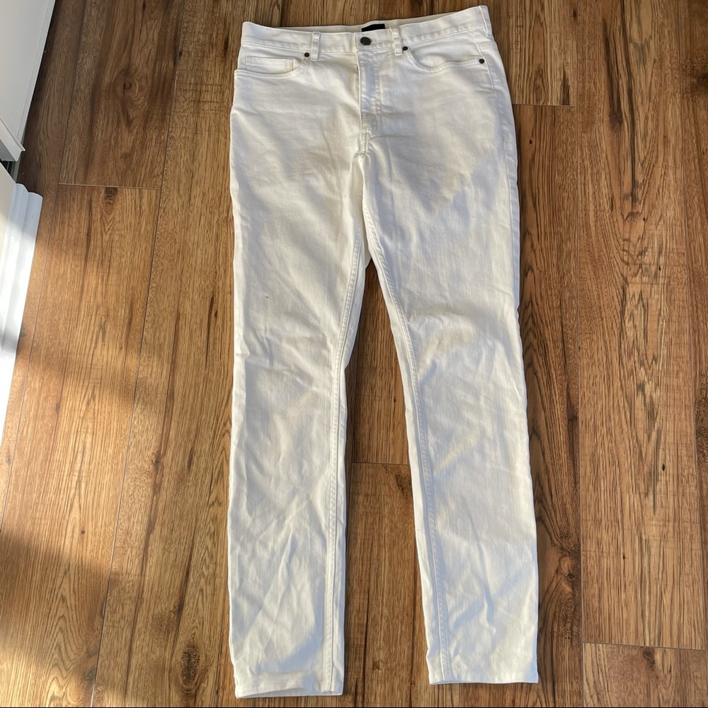 Skinny white jeans